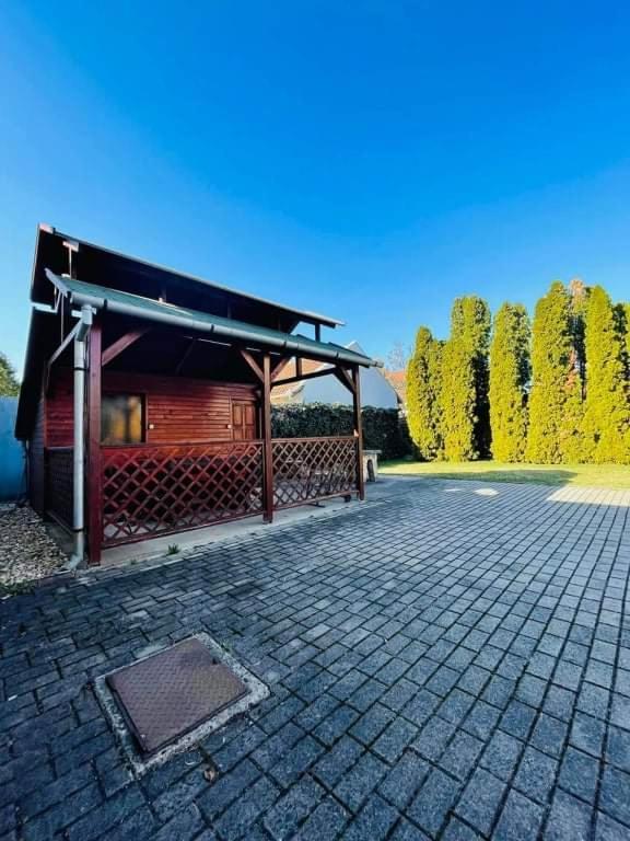Gabi Ház Apartmanok*** Hajdúszoboszló Exterior foto